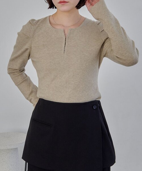 CAPRICIEUX LE'MAGE（カプリシューレマージュ）の「ホックヘンリーパフニット（ニット/セーター・レディース・ベージュ/ブラック/ブラウン/オフホワイト・FREE）」の18枚目の写真