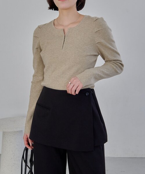 CAPRICIEUX LE'MAGE（カプリシューレマージュ）の「ホックヘンリーパフニット（ニット/セーター・レディース・ベージュ/ブラック/ブラウン/オフホワイト・FREE）」の19枚目の写真