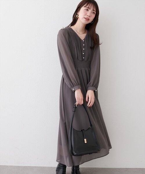 natural couture（ナチュラルクチュール）の「ピンタックプリーツお上品ワンピース（ワンピース・レディース・その他2/その他1/ピンクベージュ/その他4/その他3/チャコールグレー・FREE）」の7枚目の写真