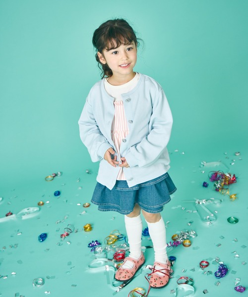 pairmanon（ペアマノン）の「【軽やかスウェット】ガールズ きらきらハートボタン カーディガン（カーディガン/ボレロ・キッズ・ライトブルー/イエロー/ブラック・120/100/90/130/110/150/140）」の4枚目の写真