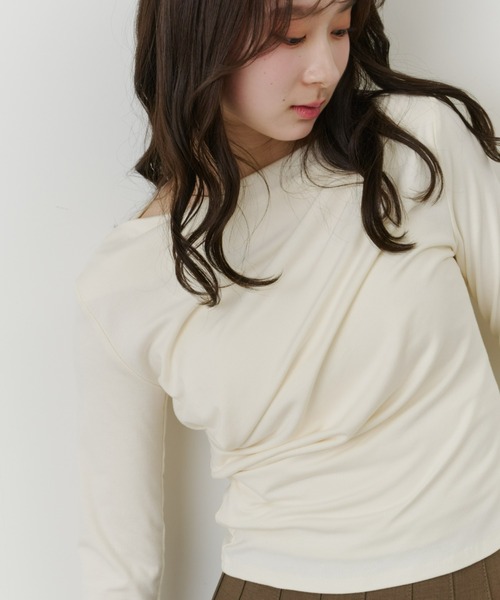 Olu.(オルドット)の「アシンメトリードレープトップス(Tシャツ/カットソー・レディース・ピンク/ホワイト/イエロー/ブラック・FREE)」の1枚目の写真