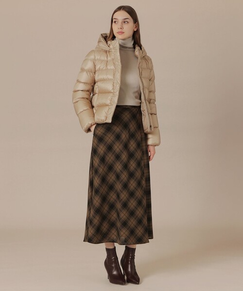 MACKINTOSH LONDON（マッキントッシュ ロンドン）の「【Precious12月号】ナイロンタフタダウンコート（ダウンジャケット/コート・レディース・グレー系その他2/ベージュ/ブラック・40/38）」の7枚目の写真