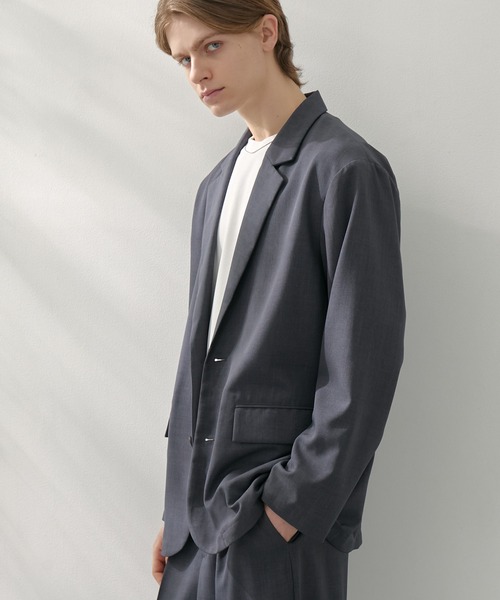 EASENCE（イーズエンス）の「【EASENCE】ハイツイステッドツイル セットアップ シングルテーラードジャケット＆センタープレス タックスラックス<速乾/UVカット/イージーケア>（セットアップ・メンズ・ライトグレー/ネイビー/モカ/チャコール・S/M/L/XL）」の14枚目の写真