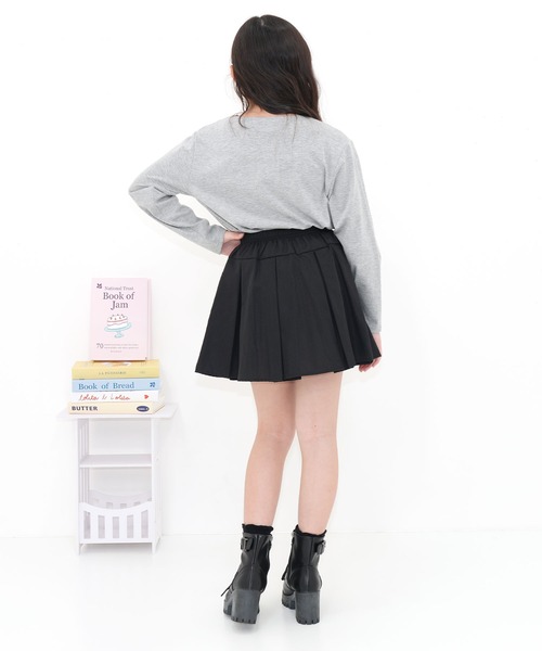 Bee des Bee(ビーデスビー)の「プリーツスカート(スカート・キッズ・ブラック/チャコール・100cm/110cm/120cm/130cm/140cm/150cm)」の9枚目の写真