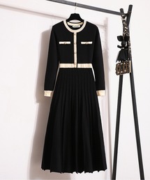 LUCPY（ラクピー）の「バイカラーニット プリーツドッキングワンピース（ワンピース）」