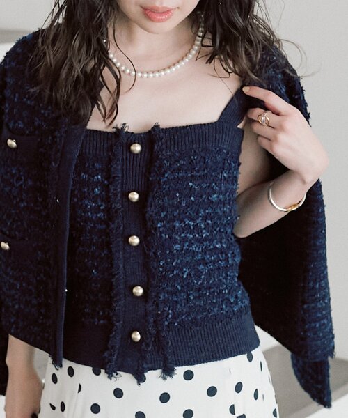 La boutique BonBon（ラブティックボンボン）の「【アンサンブル可】ファンシーツイードニットキャミ（ニット/セーター・レディース・ネイビー/オフホワイト/ピンク・FREE）」の3枚目の写真