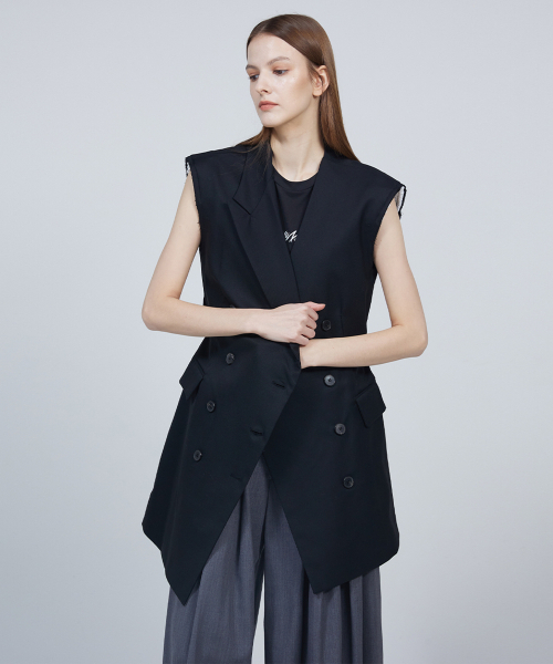 MMAM(ムアム)の「Signature back slit sleeveless dress(ワンピース・レディース・ブラック・FREE)」の5枚目の写真
