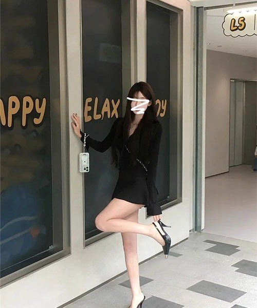 gossip!ロサンゼルス(ゴシップロサンゼルス)の「前ボタンデザイン プレーンミニワンピース(ワンピース・レディース・ブラック・M/S)」の14枚目の写真