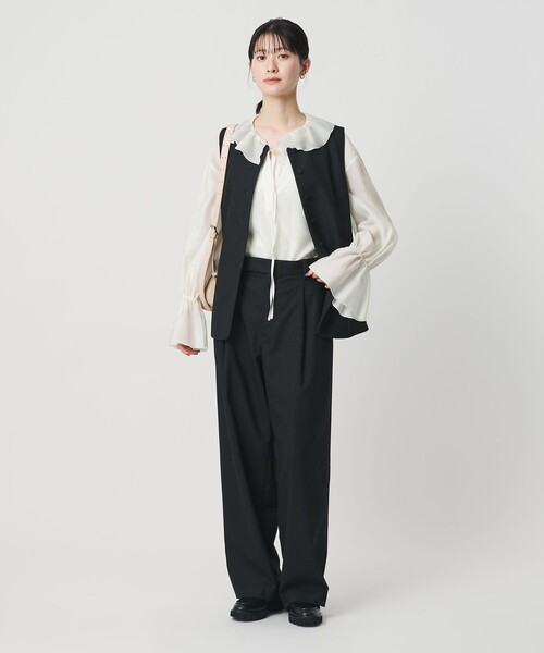 BEAUTY&YOUTH UNITED ARROWS(ビューティーアンドユースユナイテッドアローズ)の「ラッフル スキッパーブラウス(シャツ/ブラウス・レディース・オフホワイト/ブラック・FREE)」の4枚目の写真
