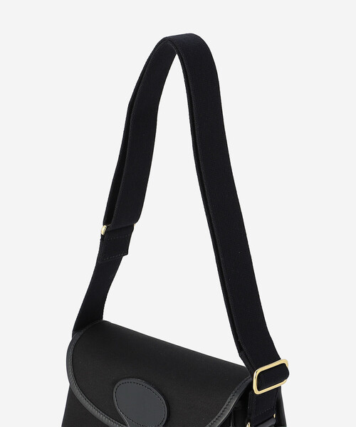 BRADY（ブレディー）の「Brady | COLNE UNISEX（ショルダーバッグ・レディース・ブラック/ホワイト系その他/カーキ・ONE）」の8枚目の写真