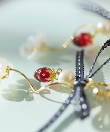 Rose Tiara（ローズティアラ）の「チョコがけいちごのイヤリング（イヤリング）」