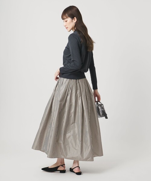 UNITED ARROWS（ユナイテッドアローズ）の「タフタ ボリューム ギャザースカート（スカート・レディース・オフホワイト/ブラック/その他2/その他1・36/38）」の6枚目の写真