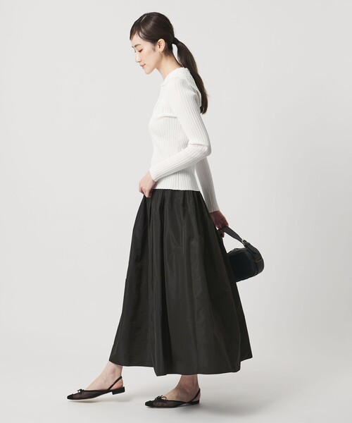 UNITED ARROWS（ユナイテッドアローズ）の「タフタ ボリューム ギャザースカート（スカート・レディース・オフホワイト/ブラック/その他2/その他1・36/38）」の13枚目の写真