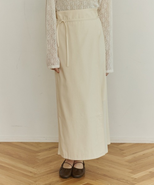 OLUN(オルン)の「multiway wrap skirt/マルチウェイラップスカート(スカート・レディース・アイボリー/ブラウン/ブラック・MEDIUM/SMALL)」の4枚目の写真