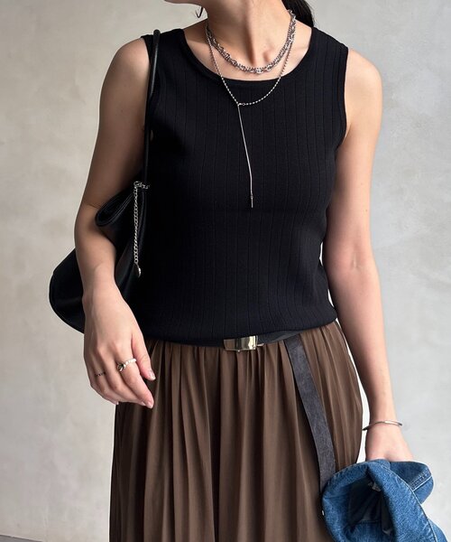 DouDou（ドゥドゥ）の「ヘンリーネック前後2WAYニットタンク（ニット/セーター・レディース・ベージュ/オフホワイト/ブラック/レッド・FREE）」の12枚目の写真