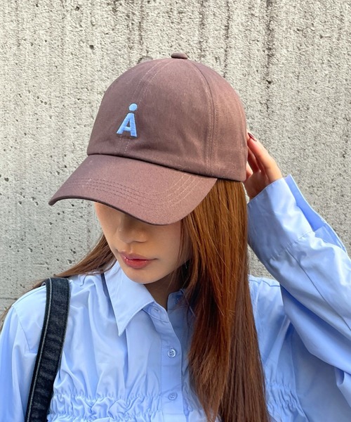ALAND(エーランド)の「【UNISEX】ALAND/刺繍ロゴCAP(キャップ・レディース・ブラウン/ブラック/ネイビー/ベージュ・ONE SIZE)」の1枚目の写真