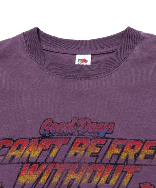 FRUIT OF THE LOOM(フルーツオブザルーム)の「19/-スラブ天竺Tシャツ5 / 半袖 ロゴ&メッセージ Tシャツ / CAN'T BE FREE WITHOUT FRUIT(Tシャツ/カットソー・メンズ・アイボリー/パープル/チャコールグレー・M/L/S)」の6枚目の写真