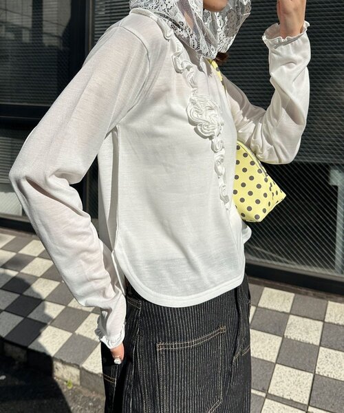 CIAOPANIC(チャオパニック)の「バラフリルレースフードシアートップス(Tシャツ/カットソー・レディース・ブラック/グレー/イエロー/ホワイト・ONE SIZE)」の11枚目の写真