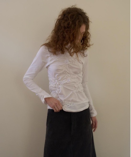 oursaalty（アウアソルティ）の「WRINKLY HIGH-NECK T SHIRTS（Tシャツ/カットソー・レディース・ネイビー/ホワイト・FREE）」の9枚目の写真