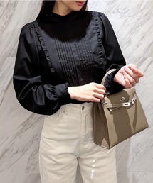 [ 岡部あゆみさんコラボ ]選べる2タイプフリルデザインブラウス