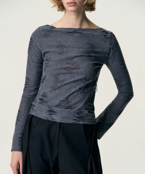 KIMZISU(キムジス)の「Distressed Cowl Neck T-shirt_BLUE(Tシャツ/カットソー・レディース・ブルー・LARGE/MEDIUM/SMALL)」の4枚目の写真