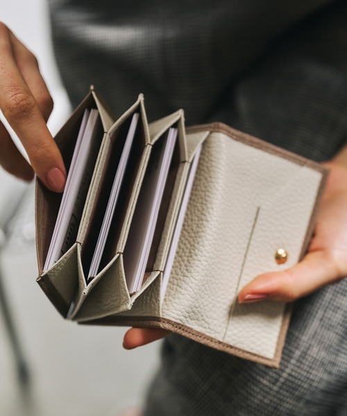 E'POR（エポール）の「【E'POR】JUDD Accordion Card Case(マルチケース)/26SS（カードケース・レディース・ブラック/イエロー/ベージュ系その他/ライトグレー/ワイン/サックスブルー・FREE）」の3枚目の写真