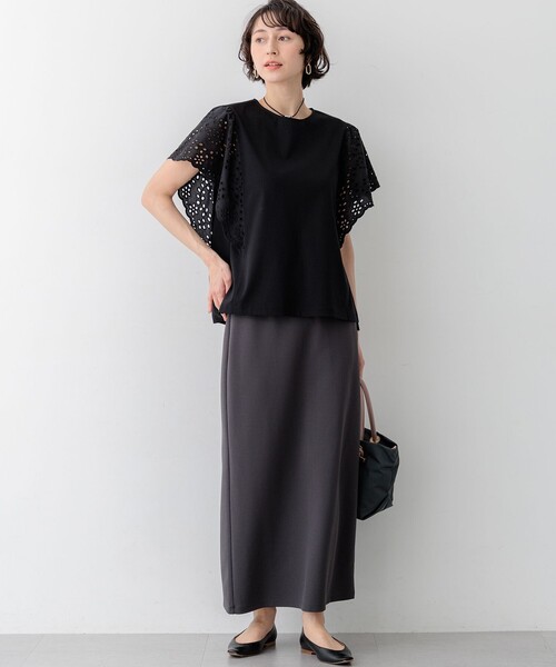 23区 S(ニジュウサンクチイサイサイズ)の「カットワークエンブロイダリー デザインスリーブ トップス(Tシャツ/カットソー・レディース・ダークブラウン系/ブラック系/黄土色系/ホワイト系・32)」の10枚目の写真