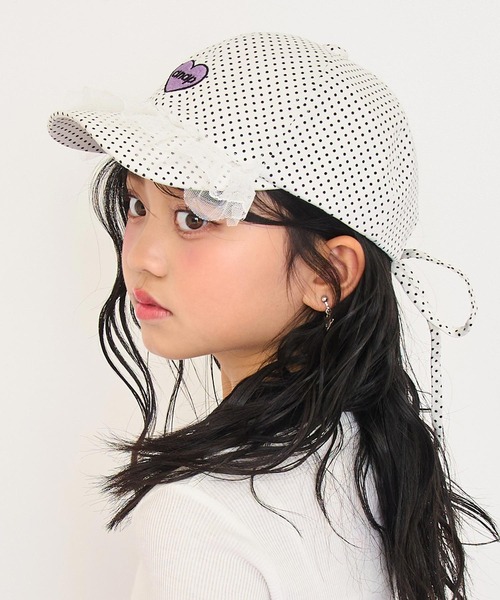 ANAP kids(アナップキッズ)の「ハートロゴ フリルリボン キャップ(キャップ・キッズ・ラベンダー/ブラック/ホワイト×ブラック・F)」の5枚目の写真