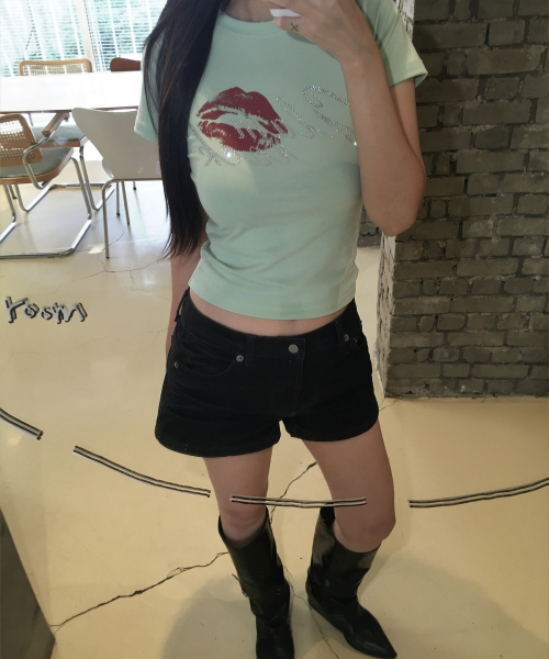 DEFYCLUBROBBERS(ディファイクラブロバース)の「グラムロック ホットフィックス 半袖クロップTシャツ (4色)(Tシャツ/カットソー・レディース・ブラック/アイボリー/ライトイエロー/ミント・OS)」の12枚目の写真