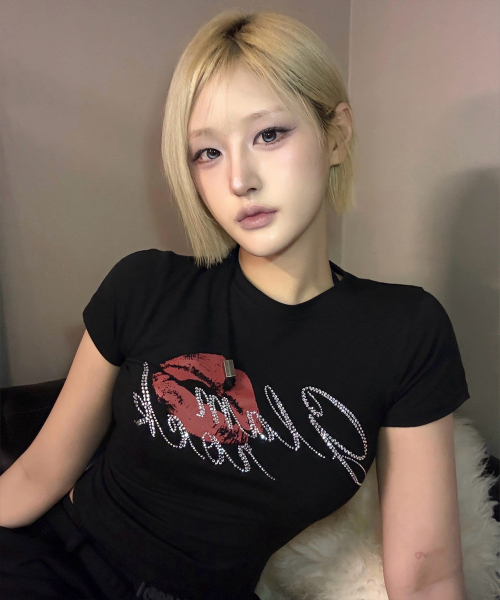 DEFYCLUBROBBERS(ディファイクラブロバース)の「グラムロック ホットフィックス 半袖クロップTシャツ (4色)(Tシャツ/カットソー・レディース・ブラック/アイボリー/ライトイエロー/ミント・OS)」の14枚目の写真