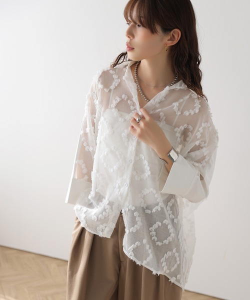 AMELY(エミリー)の「フリンジシアーシャツ(シャツ/ブラウス・レディース・ブラック/ホワイト・フリー)」の3枚目の写真