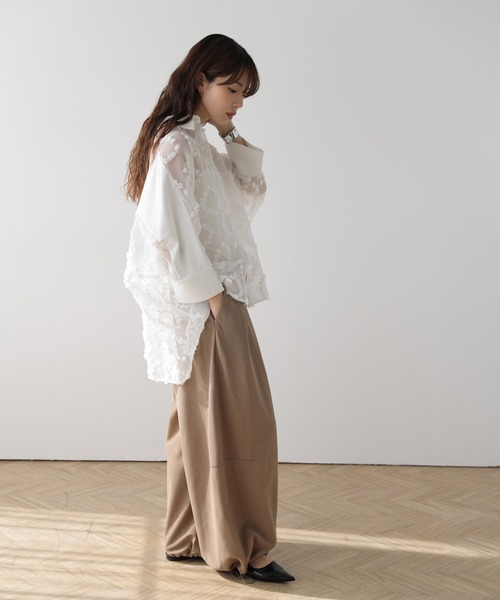 AMELY(エミリー)の「フリンジシアーシャツ(シャツ/ブラウス・レディース・ブラック/ホワイト・フリー)」の4枚目の写真