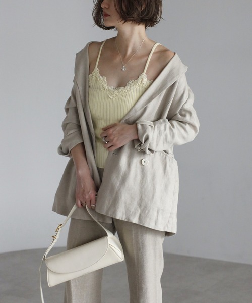 LIGHT-YELLOW
