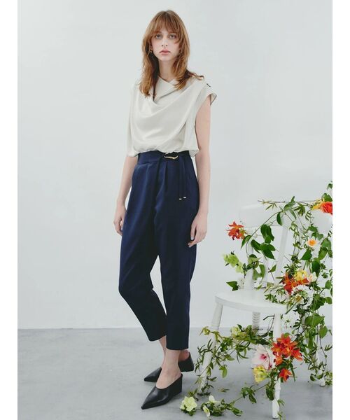 TONAL(トーナル)の「フェイクリネンアシメテーパードパンツ(その他パンツ・レディース・グレー/ベージュ/ネイビー・MEDIUM/SMALL)」の16枚目の写真
