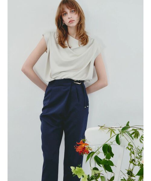 TONAL(トーナル)の「フェイクリネンアシメテーパードパンツ(その他パンツ・レディース・グレー/ベージュ/ネイビー・MEDIUM/SMALL)」の17枚目の写真