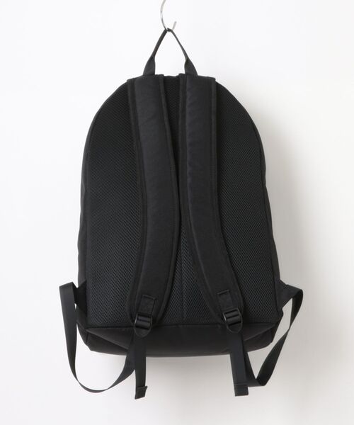 SAC'S BARJean（サックスバージーン）の「【Curious George/おさるのジョージ】デイパック（バックパック/リュック・レディース・ブラック・FREE）」の2枚目の写真