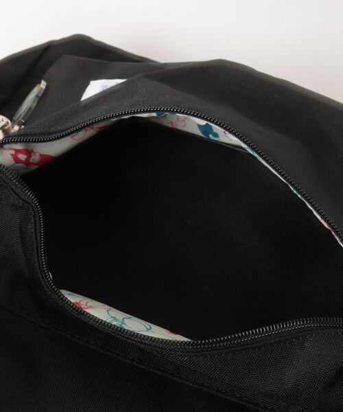 SAC'S BARJean（サックスバージーン）の「【Curious George/おさるのジョージ】デイパック（バックパック/リュック・レディース・ブラック・FREE）」の5枚目の写真