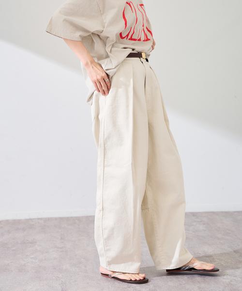 FRAMeWORK（フレームワーク）の「コットンドリルタックパンツ（その他パンツ・レディース・アイボリー/キャメル・36/38）」の16枚目の写真