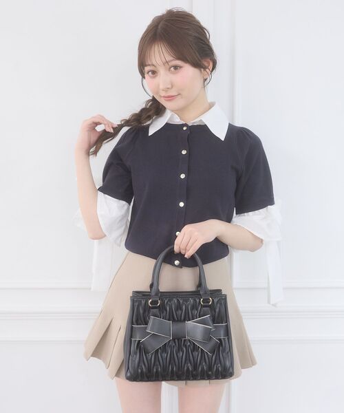 MAJESTIC LEGON(マジェスティックレゴン)の「袖リボンシャツレイヤードライクカーデ(ニット/セーター・レディース・ネイビー/ブラック/ブラック系その他/ベージュ・MEDIUM)」の4枚目の写真