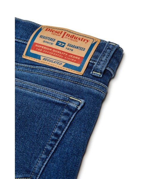 DIESEL（ディーゼル）の「キッズ デニムパンツ ジョグジーンズ 1978-J JJJ（デニムパンツ・キッズ・インディゴブルー・8Y/6Y/14Y/10Y/12Y）」の4枚目の写真