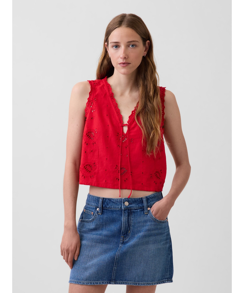 GAP(ギャップ)の「リネンブレンド 刺しゅう クロップド シェルタンクトップ(シャツ/ブラウス・レディース・レッド・XXS/L/M/S/XS)」の4枚目の写真