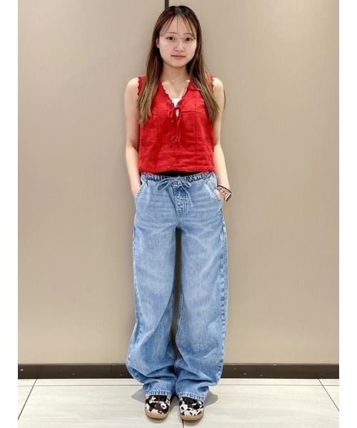GAP(ギャップ)の「リネンブレンド 刺しゅう クロップド シェルタンクトップ(シャツ/ブラウス・レディース・レッド・XXS/L/M/S/XS)」の8枚目の写真