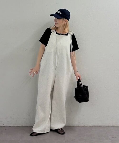 CIAOPANIC TYPY(チャオパニックティピー)の「【3サイズ展開】肩ドロストギャザーポンチサロペット(つなぎ/オールインワン・レディース・ブラウン/オフホワイト/ブラック/ブラック系その他・LARGE/MEDIUM/SMALL)」の10枚目の写真