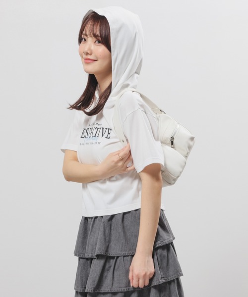 Honeys(ハニーズ)の「【ハニさら・接触冷感・UVカット】フード付Tシャツ(Tシャツ/カットソー・レディース・スミクロ/グリーン/ホワイト/サックスブルー・L/M/S)」の8枚目の写真