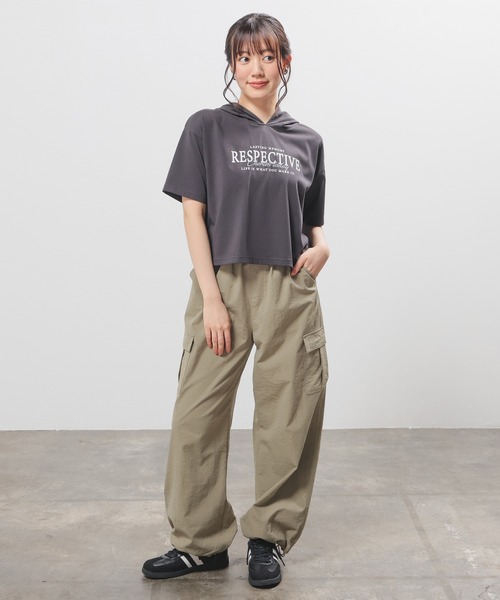 Honeys(ハニーズ)の「【ハニさら・接触冷感・UVカット】フード付Tシャツ(Tシャツ/カットソー・レディース・スミクロ/グリーン/ホワイト/サックスブルー・L/M/S)」の10枚目の写真