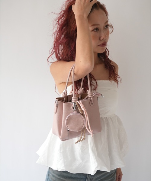 Jelly moo(ジェリームー)の「【 Jelly moo / ジェリームー 】 ノットハンドル 仕切り付き ミニボストンバッグ / ショルダーバッグ(ショルダーバッグ・レディース・ピンク/ライトブルー/ブラック/アイボリー・FREE)」の9枚目の写真