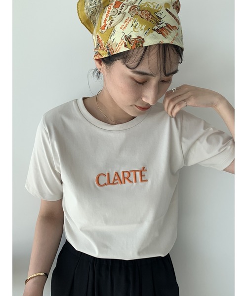 Te chichi(テチチ)の「ウレタン刺繍ロゴスタンダードTシャツ《新色追加》(Tシャツ/カットソー・レディース・オフホワイト/チャコールグレー/グレー/ブラック/ベージュ・F)」の1枚目の写真