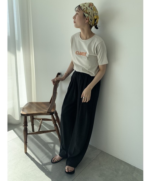 Te chichi(テチチ)の「ウレタン刺繍ロゴスタンダードTシャツ《新色追加》(Tシャツ/カットソー・レディース・オフホワイト/チャコールグレー/グレー/ブラック/ベージュ・F)」の7枚目の写真