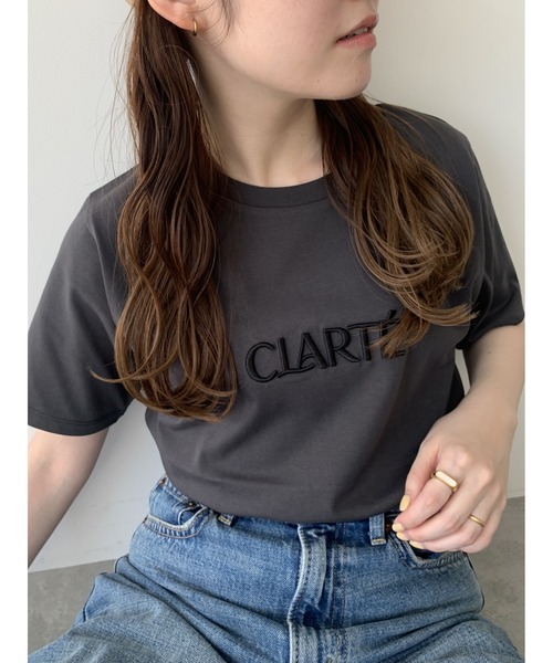 Te chichi(テチチ)の「ウレタン刺繍ロゴスタンダードTシャツ《新色追加》(Tシャツ/カットソー・レディース・オフホワイト/チャコールグレー/グレー/ブラック/ベージュ・F)」の14枚目の写真