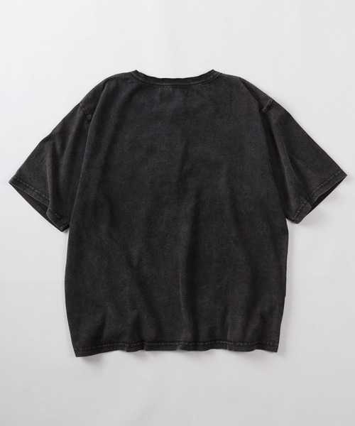 SlashDate(スラッシュデイト)の「【88】無地 短丈 ヘンリーネック Tシャツ/ケミカル加工/ユニセックス/レディース/メンズ/新色追加(Tシャツ/カットソー・メンズ・ホワイト/ブラック/チャコールグレー/レッド・M/L/XL)」の5枚目の写真